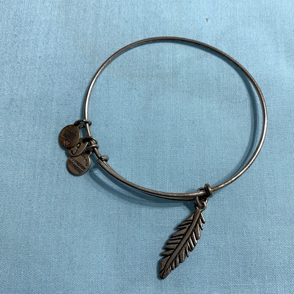 4 Alex and Ani Bracelets - Picture 5 of 6